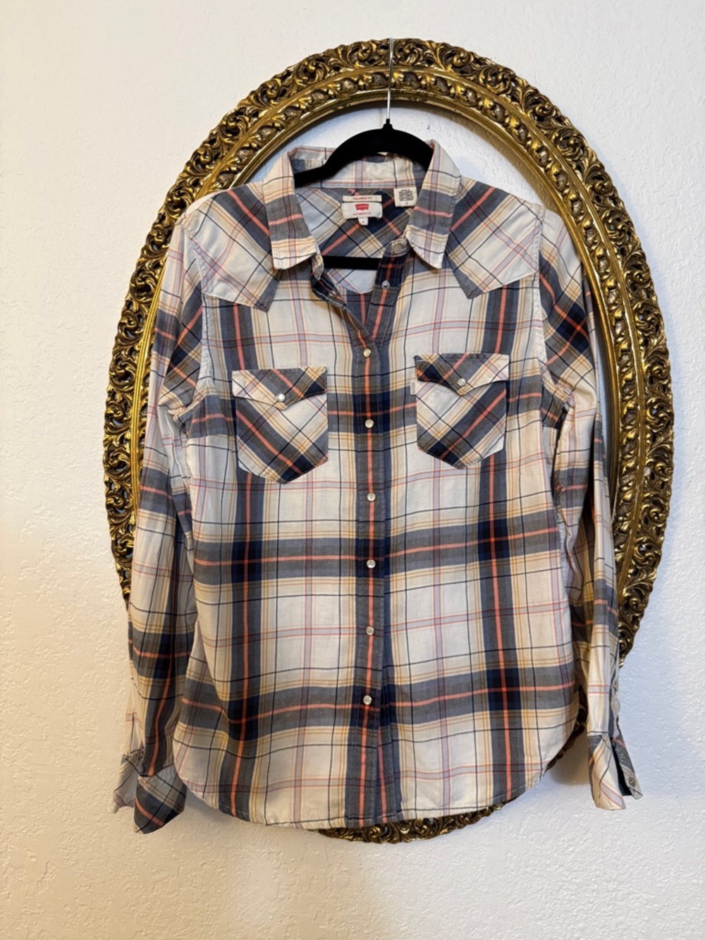 Levi's Plaid Shirt in Navy, Cream & Peach